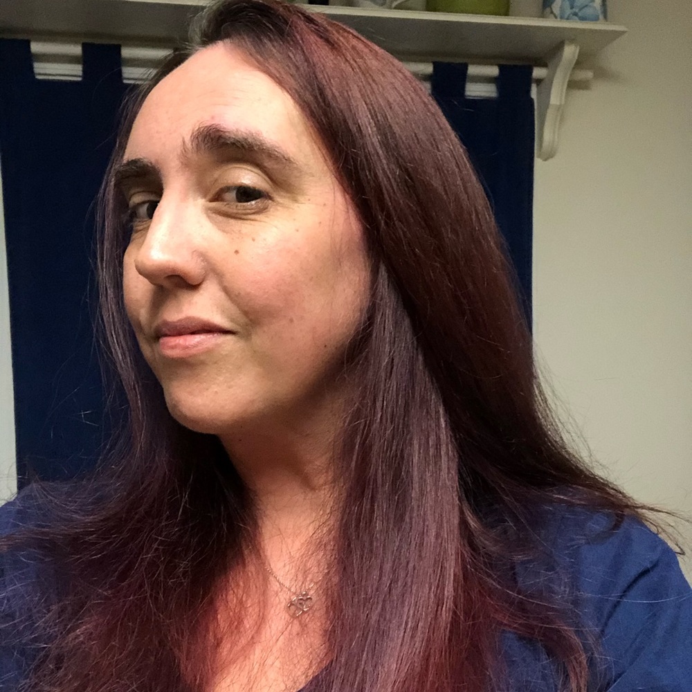 Meet your Posher, Emily